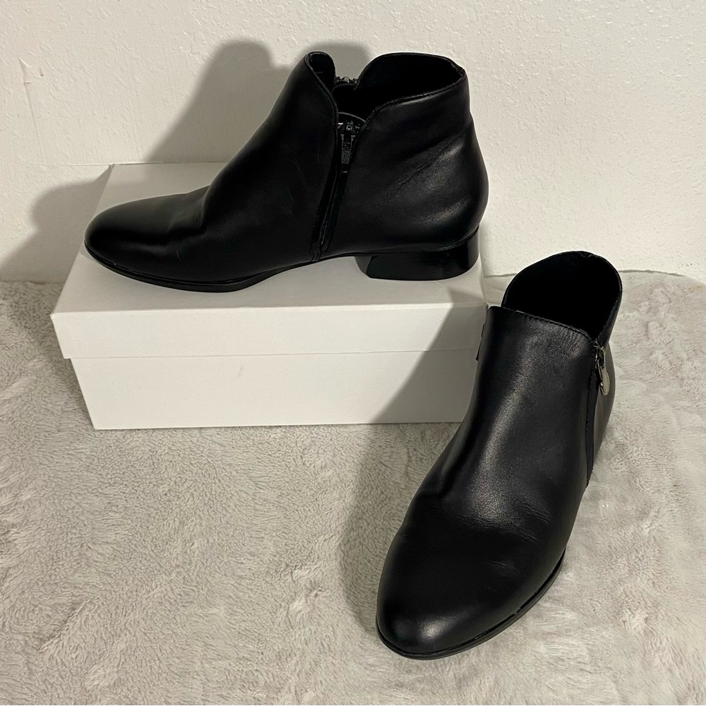 Munro Averee Black Leather Ankle Boots Women’s Size 8M Double Zip